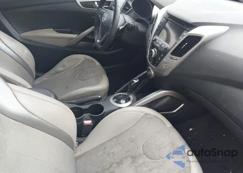 2012 Hyundai Veloster Base W/Gray z USA, uszkodzony, nr VIN KMHTC6AD8CU048797